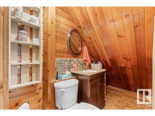 409 1414 Hwy 37, Rural Lac Ste. Anne County, AB - Indoor Photo Showing Bathroom