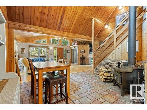 409 1414 Hwy 37, Rural Lac Ste. Anne County, AB - Indoor Photo Showing Dining Room