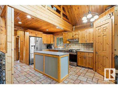 409 1414 Hwy 37, Rural Lac Ste. Anne County, AB - Indoor Photo Showing Kitchen