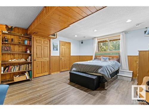 409 1414 Hwy 37, Rural Lac Ste. Anne County, AB - Indoor Photo Showing Bedroom