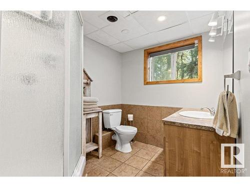 409 1414 Hwy 37, Rural Lac Ste. Anne County, AB - Indoor Photo Showing Bathroom