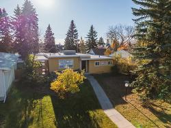 11689 72 AV NW  Edmonton, AB T6G 0B9