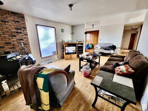 57365 Range Road 134, Rural Smoky Lake County, AB - Indoor Photo Showing Living Room