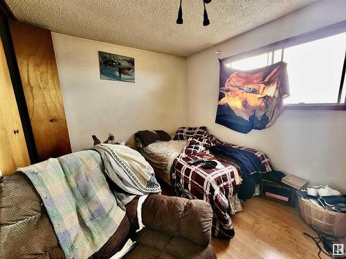 57365 Range Road 134, Rural Smoky Lake County, AB - Indoor Photo Showing Bedroom