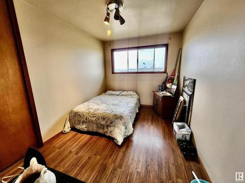 57365 Range Road 134, Rural Smoky Lake County, AB - Indoor Photo Showing Bedroom