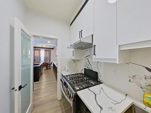 5806 Peltier Close, Beaumont, AB - Indoor Photo Showing Kitchen