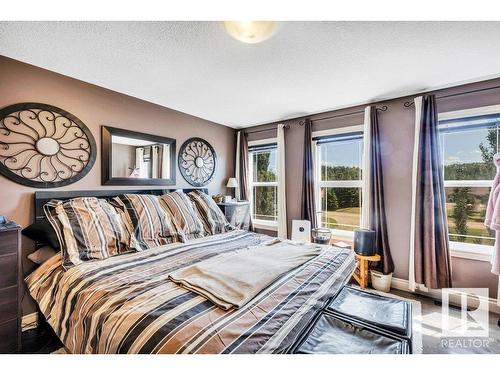 8-50322 Rge Rd 10, Rural Parkland County, AB - Indoor Photo Showing Bedroom