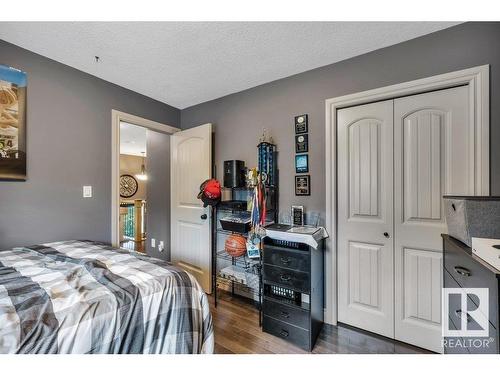 8-50322 Rge Rd 10, Rural Parkland County, AB - Indoor Photo Showing Bedroom