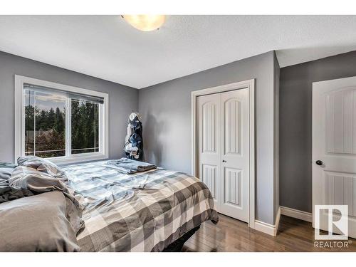 8-50322 Rge Rd 10, Rural Parkland County, AB - Indoor Photo Showing Bedroom