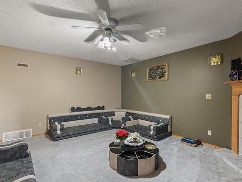 15719 77 Street, Edmonton, AB - Indoor Photo Showing Other Room