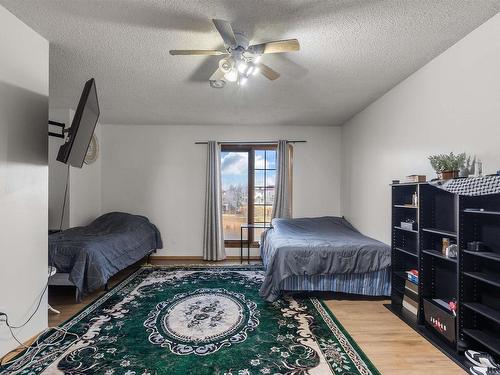 15719 77 Street, Edmonton, AB - Indoor Photo Showing Bedroom