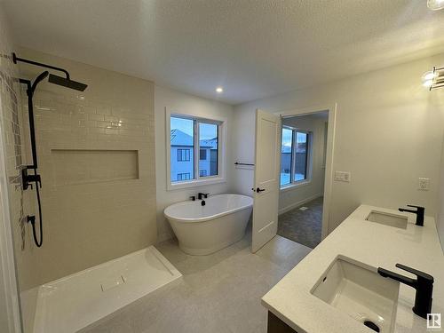 29 Cannes Cove, St. Albert, AB - Indoor Photo Showing Bathroom