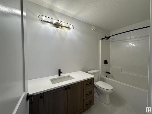 29 Cannes Cove, St. Albert, AB - Indoor Photo Showing Bathroom