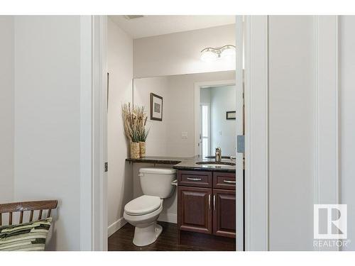 20578 92A Avenue, Edmonton, AB - Indoor Photo Showing Bathroom