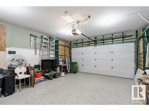 20578 92A Avenue, Edmonton, AB - Indoor Photo Showing Garage