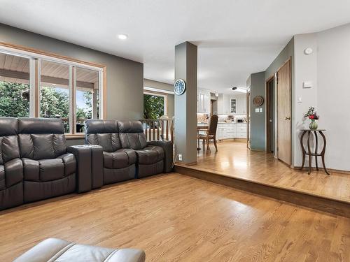 34 River Glen, Fort Saskatchewan, AB - Indoor Photo Showing Living Room