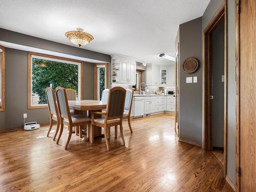 34 River Glen, Fort Saskatchewan, AB - Indoor Photo Showing Dining Room