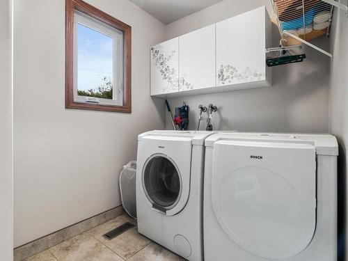 34 River Glen, Fort Saskatchewan, AB - Indoor Photo Showing Laundry Room