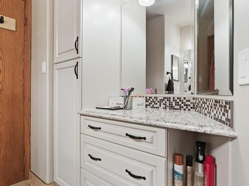 34 River Glen, Fort Saskatchewan, AB - Indoor Photo Showing Bathroom