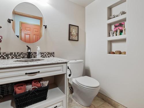 34 River Glen, Fort Saskatchewan, AB - Indoor Photo Showing Bathroom