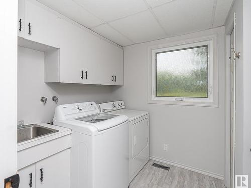 14 52312 Rge Rd 220, Rural Strathcona County, AB - Indoor Photo Showing Laundry Room