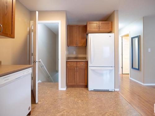 4910 58 Street, Athabasca Town, AB - Indoor Photo Showing Kitchen