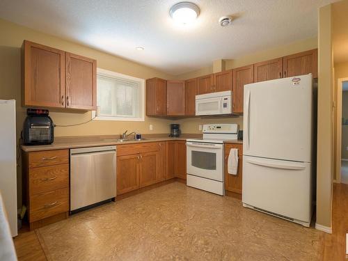 4910 58 Street, Athabasca Town, AB - Indoor Photo Showing Kitchen