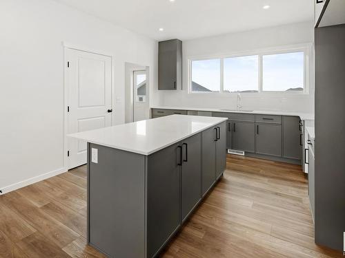 86 Redspur Drive, St. Albert, AB - Indoor Photo Showing Kitchen