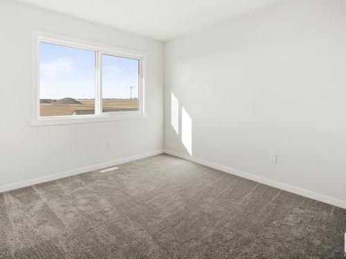 86 Redspur Drive, St. Albert, AB - Indoor Photo Showing Other Room