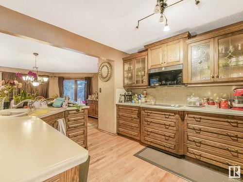 181 22555 Twp Road 530, Rural Strathcona County, AB - Indoor Photo Showing Kitchen