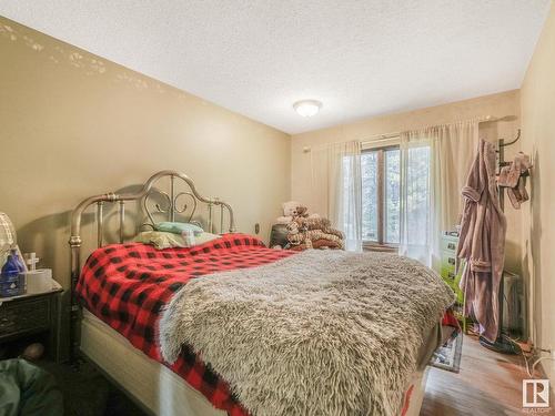 181 22555 Twp Road 530, Rural Strathcona County, AB - Indoor Photo Showing Bedroom