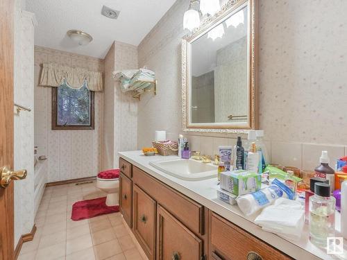 181 22555 Twp Road 530, Rural Strathcona County, AB - Indoor Photo Showing Bathroom