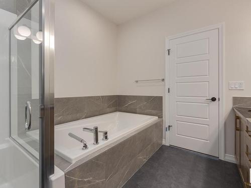 175 Stonehouse Way, Leduc, AB - Indoor Photo Showing Bathroom