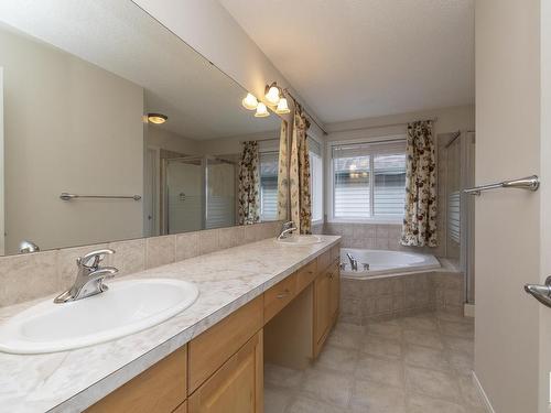 1026 Rutherford Place, Edmonton, AB - Indoor Photo Showing Bathroom