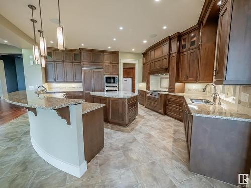 471 52328 Rge Road 233, Rural Strathcona County, AB - Indoor Photo Showing Kitchen With Upgraded Kitchen