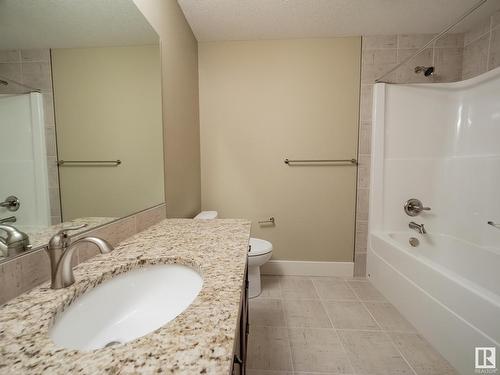 471 52328 Rge Road 233, Rural Strathcona County, AB - Indoor Photo Showing Bathroom