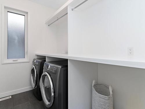 12143 107 Street, Edmonton, AB - Indoor Photo Showing Laundry Room