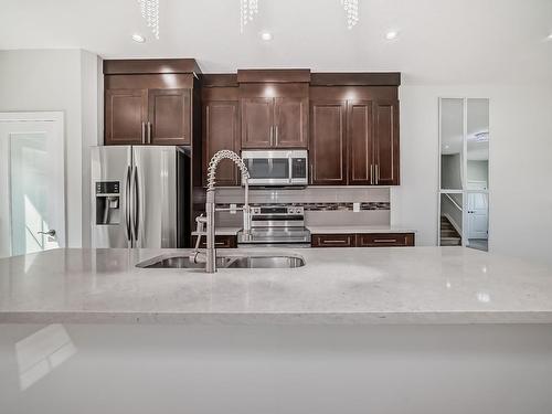 13 2803 14 Avenue, Edmonton, AB - Indoor Photo Showing Kitchen With Double Sink With Upgraded Kitchen