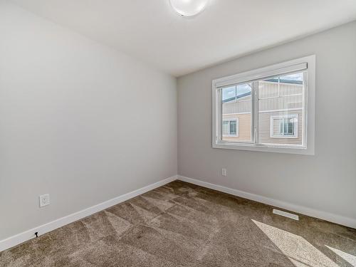 13 2803 14 Avenue, Edmonton, AB - Indoor Photo Showing Other Room