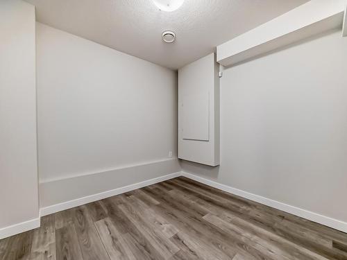 13 2803 14 Avenue, Edmonton, AB - Indoor Photo Showing Other Room