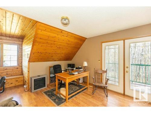 8 Sunrise Dr Summer Village Of Larkspur, Rural Westlock County, AB - Indoor