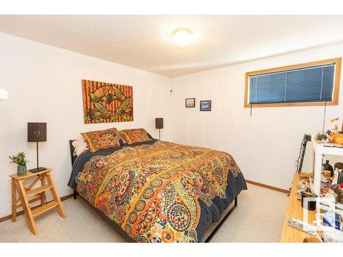 8 Sunrise Dr Summer Village Of Larkspur, Rural Westlock County, AB - Indoor Photo Showing Bedroom