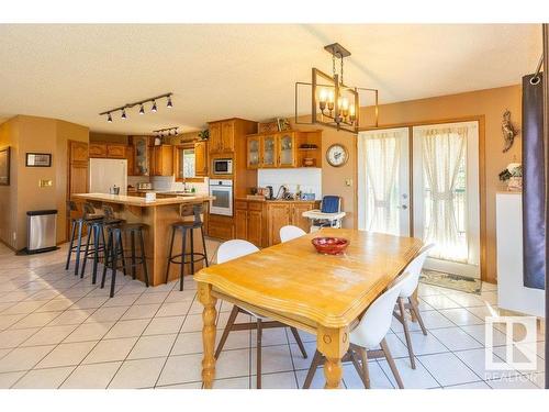 8 Sunrise Dr Summer Village Of Larkspur, Rural Westlock County, AB - Indoor Photo Showing Dining Room