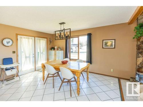 8 Sunrise Dr Summer Village Of Larkspur, Rural Westlock County, AB - Indoor Photo Showing Dining Room