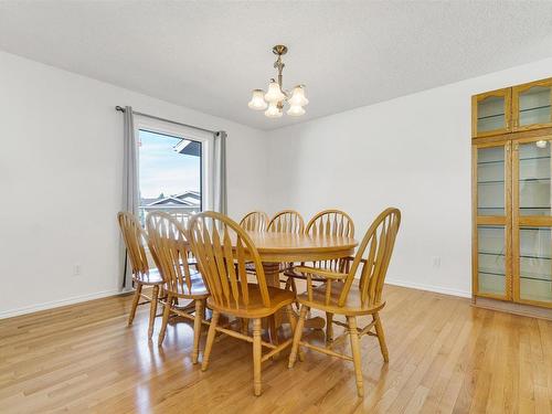 201 Knottwood N, Edmonton, AB - Indoor Photo Showing Dining Room