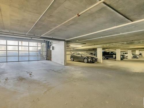 220 10309 107 Street, Edmonton, AB - Indoor Photo Showing Garage