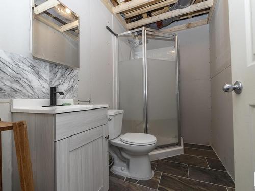 9755 224 Street, Edmonton, AB - Indoor Photo Showing Bathroom