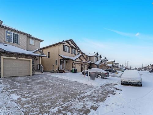 2815 17 Avenue Nw, Edmonton, AB - Outdoor