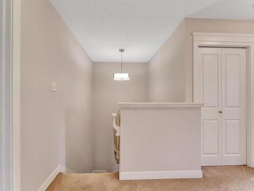 2815 17 Avenue Nw, Edmonton, AB - Indoor Photo Showing Other Room