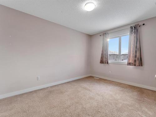 2815 17 Avenue Nw, Edmonton, AB - Indoor Photo Showing Other Room